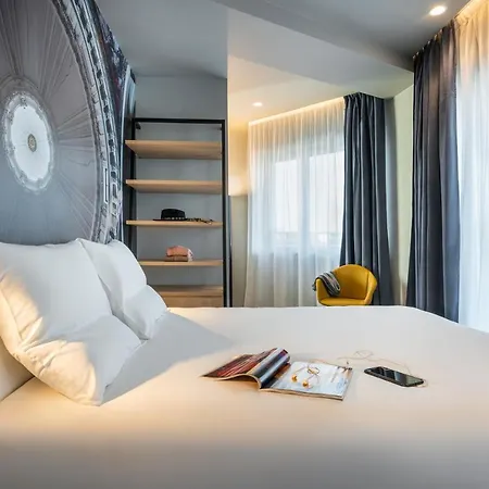 Novotel 20 Belleville Parigi