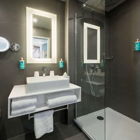 Novotel 20 Belleville Hotel Paris