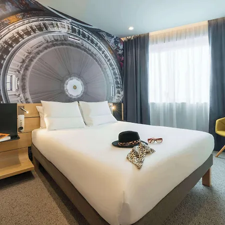 Novotel 20 Belleville Hotel Parigi