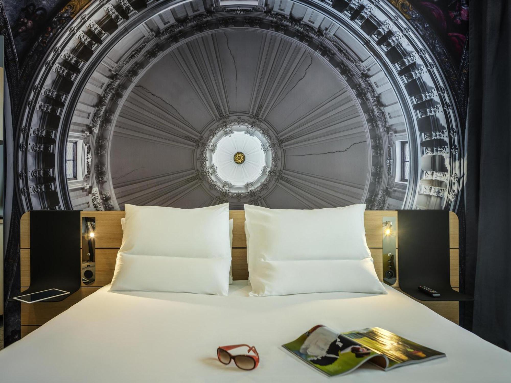 Novotel 20 Belleville Hotel Parigi