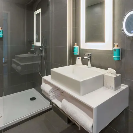 Novotel 20 Belleville Hotel Paris